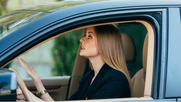 明明很認(rèn)真的做保養(yǎng)，可汽車車窗玻璃還是有吱吱聲？